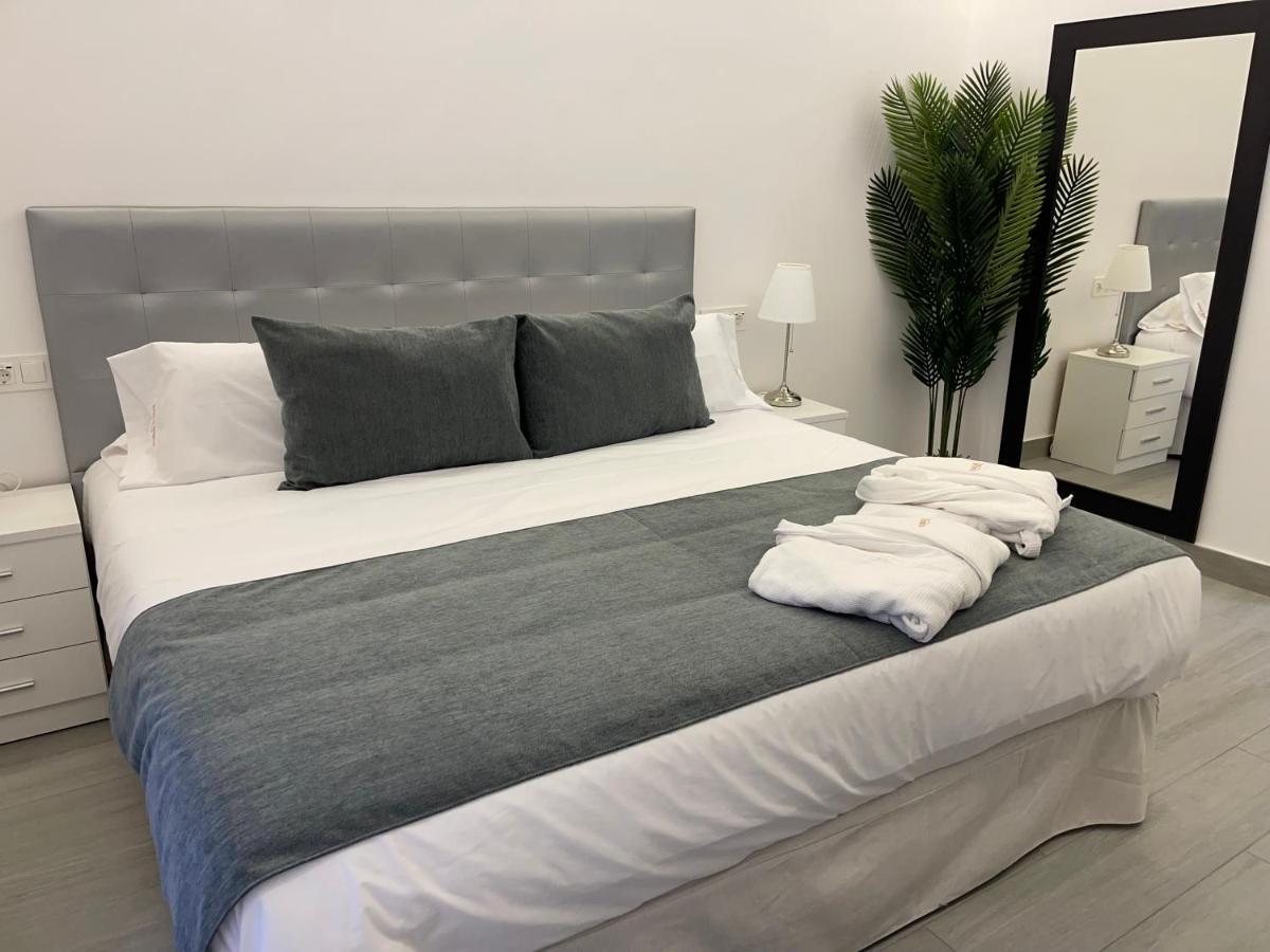 Suara Apartamentos 1 Мадрид Екстериор снимка