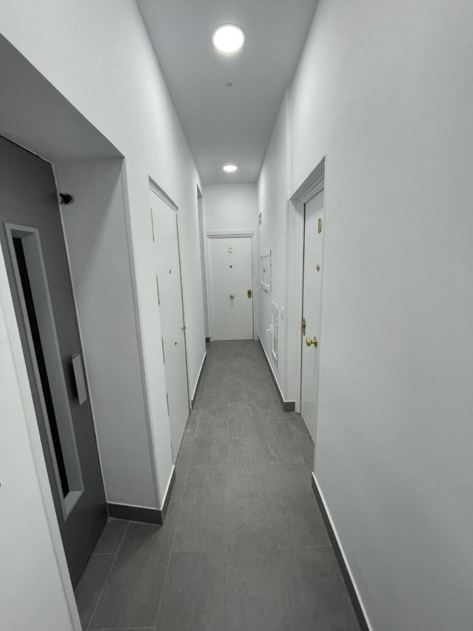 Suara Apartamentos 1 Мадрид Екстериор снимка
