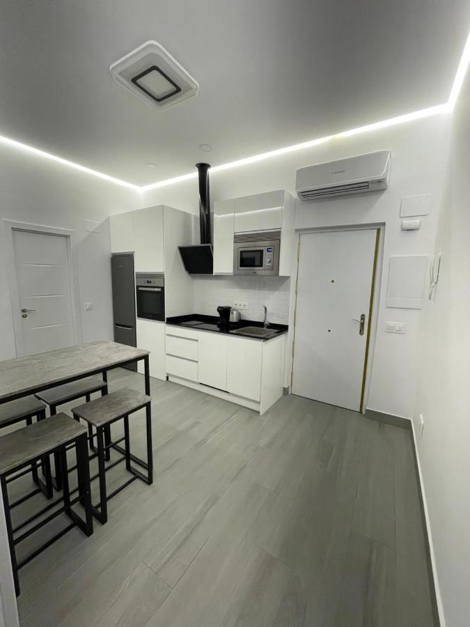 Suara Apartamentos 1 Мадрид Екстериор снимка
