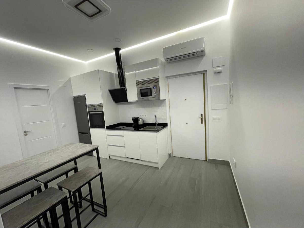 Suara Apartamentos 1 Мадрид Екстериор снимка