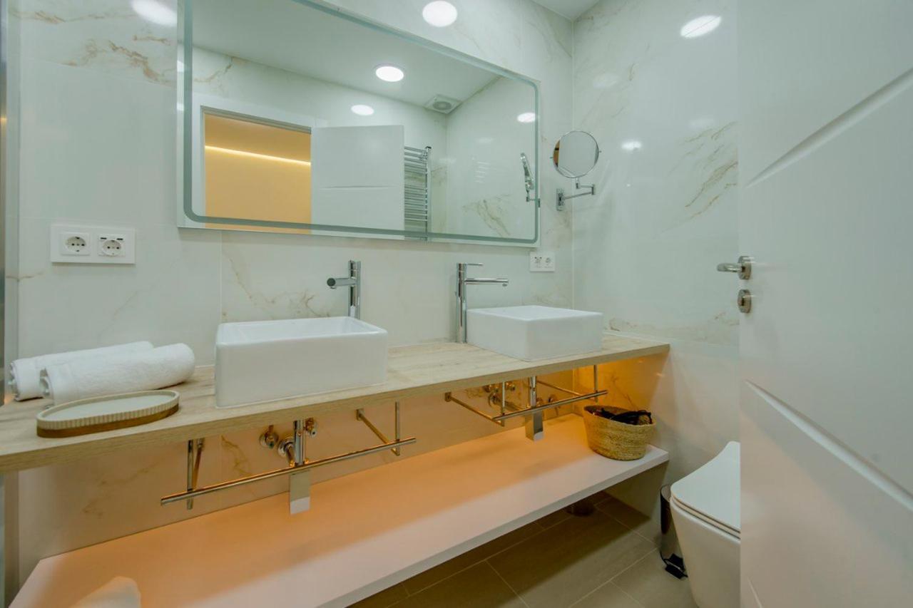 Suara Apartamentos 1 Мадрид Екстериор снимка
